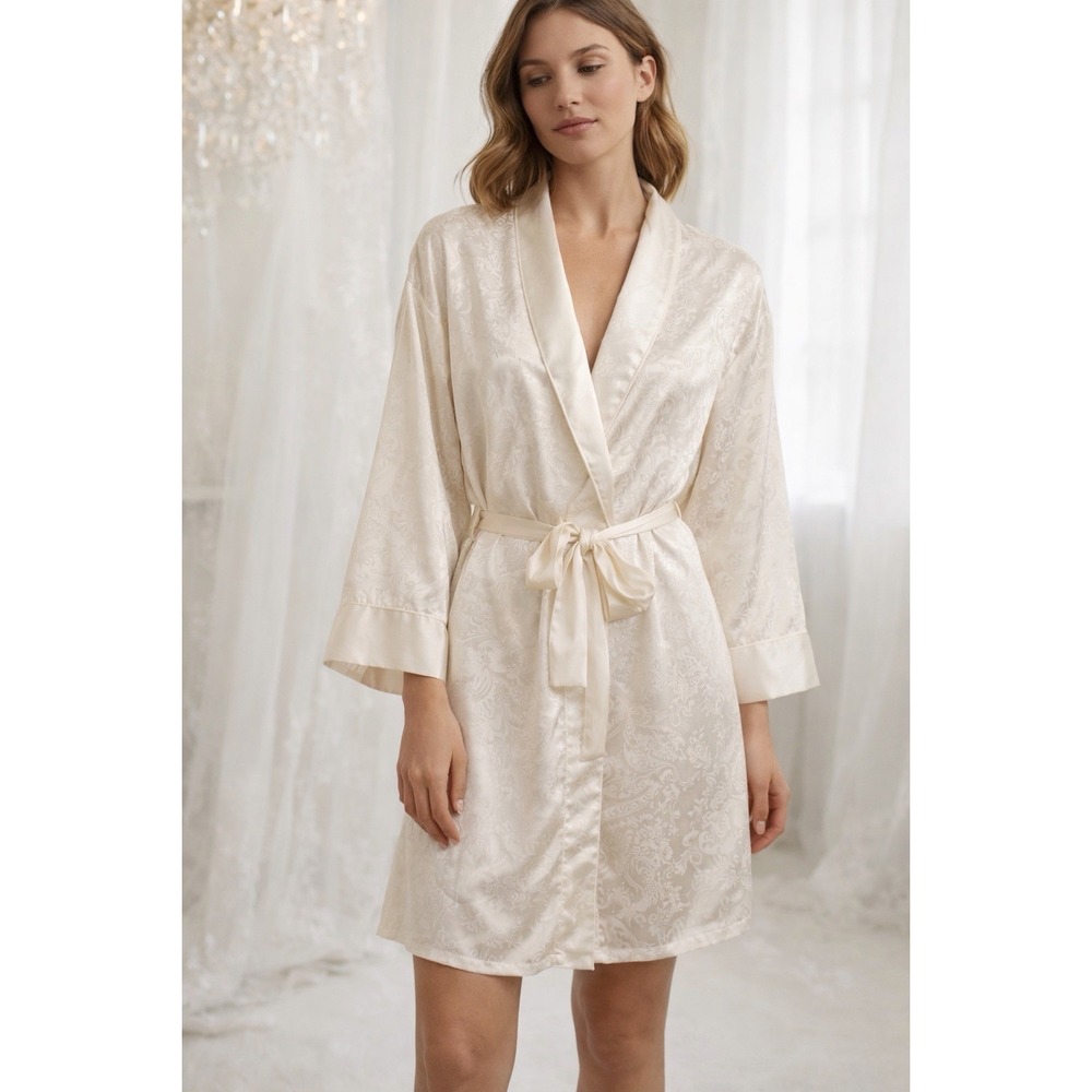 Victoria's Secret Satin Robe Gold Label Petite Small Ivory Floral Bridal Vintage